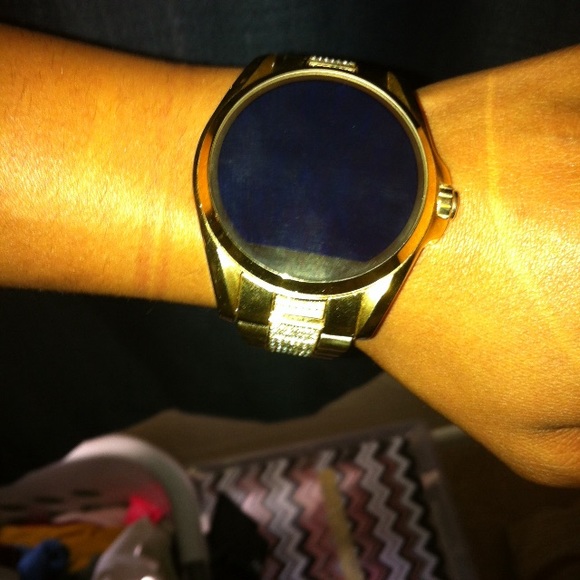 Michael Kors smart watch main image 4